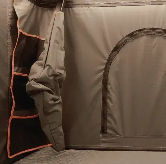 Палатка автомобильная на крышу ARTELV ROOF TENT R, полутораместная