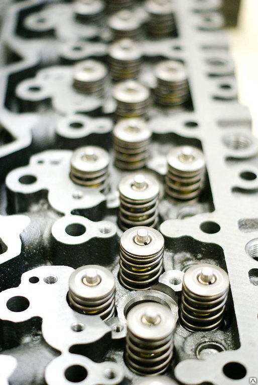 ГБЦ головка блока цилиндров на двиг. Cummins ISBe240-285